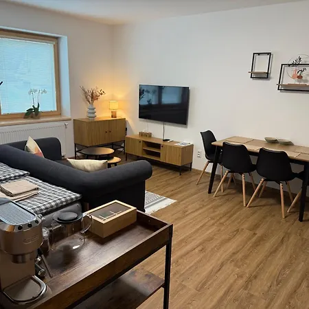 Rozarka Apartman *